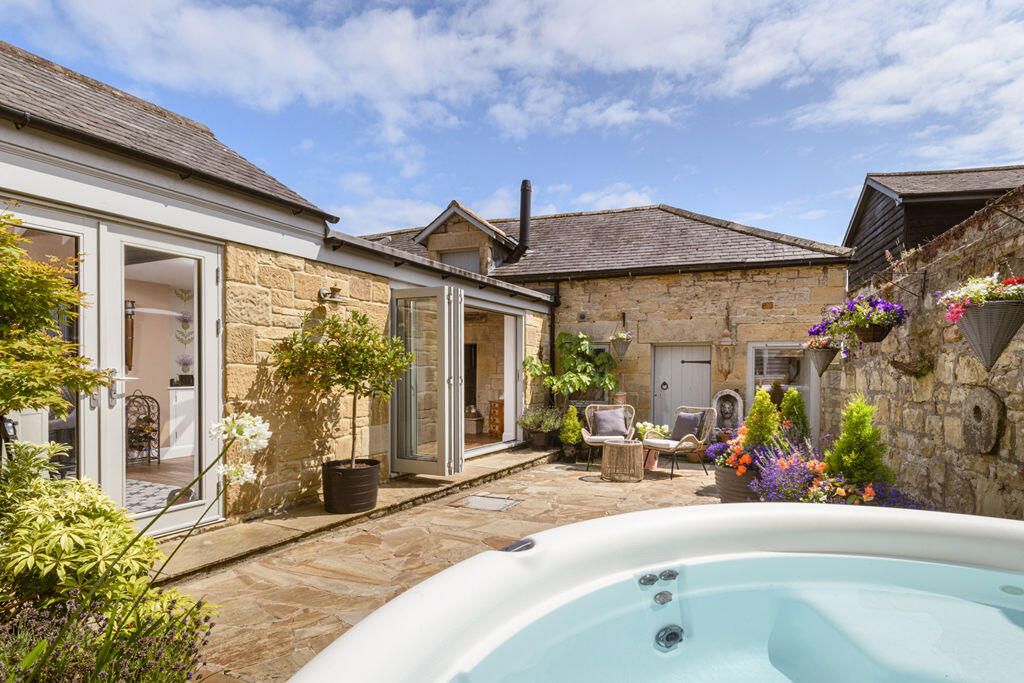 8 Bridge Street, Warkworth, Northumberland  photo 4