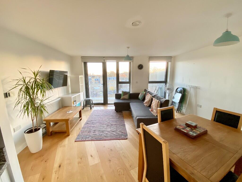 Main image of property: Fulneck Place, London, E1
