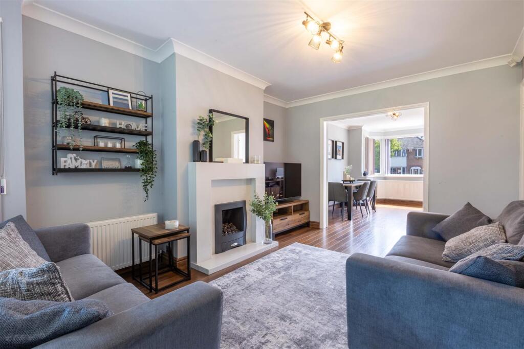 House in Birmingham, Lyndon Green - View 2