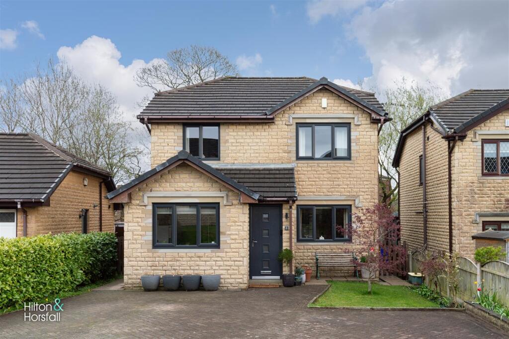 Main image of property: Deepdale Green, Barrowford