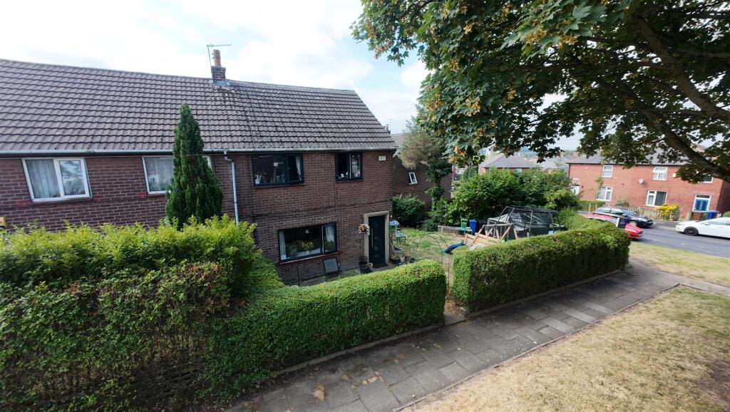Main image of property: Elizabeth Avenue, Stalybridge