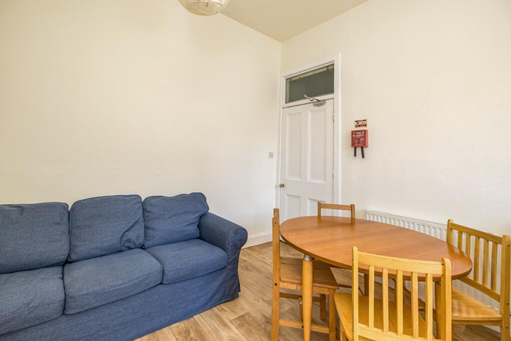 Apartment in Edinburgh - View 2