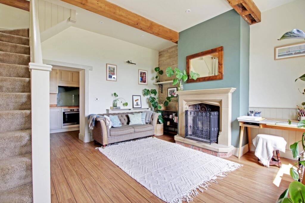 Wellside, Mount Pleasant, Midgley photo 4