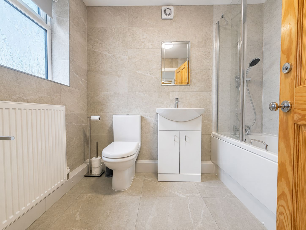 House in Newcastle Upon Tyne, Elswick - View 3