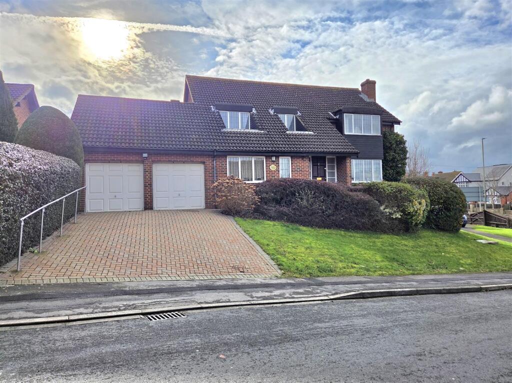 Main image of property: Oakbank, Gloucester