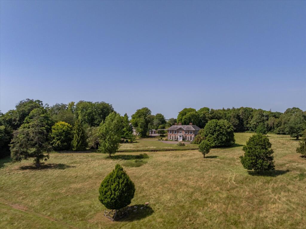 House in Chaddleworth, West Berkshire - More