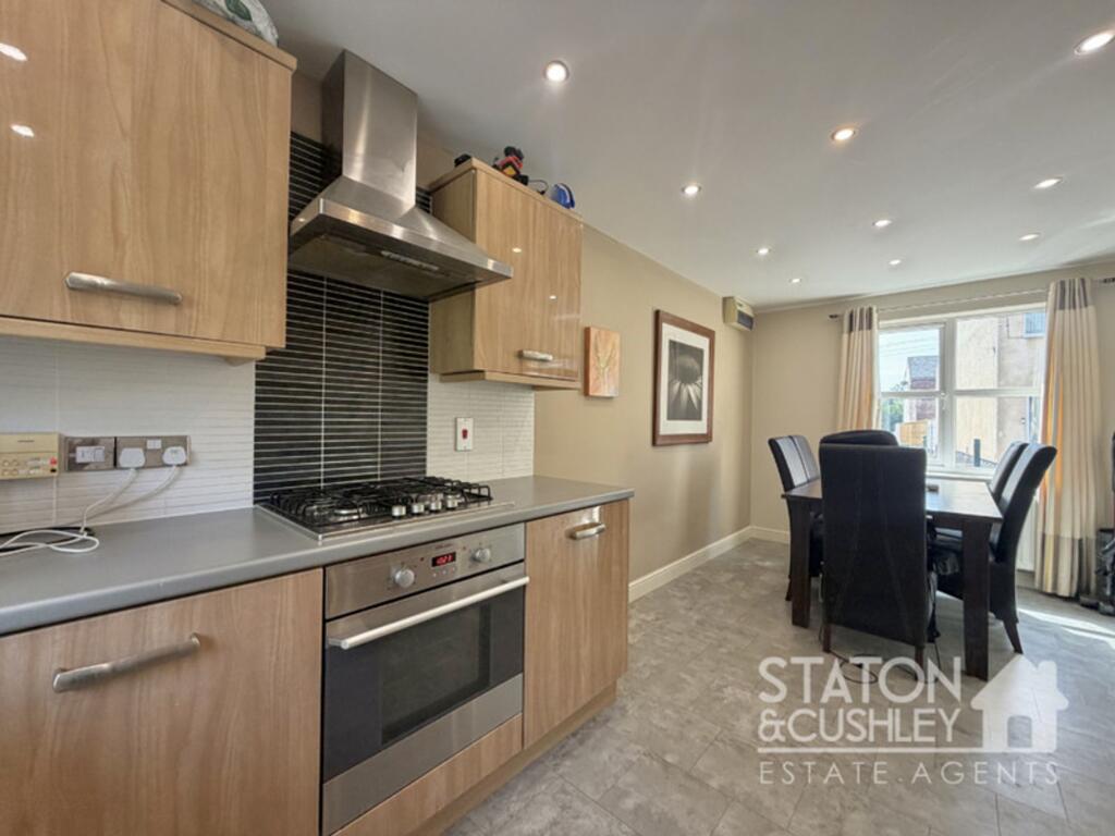 House in Mansfield, Warsop - View 5