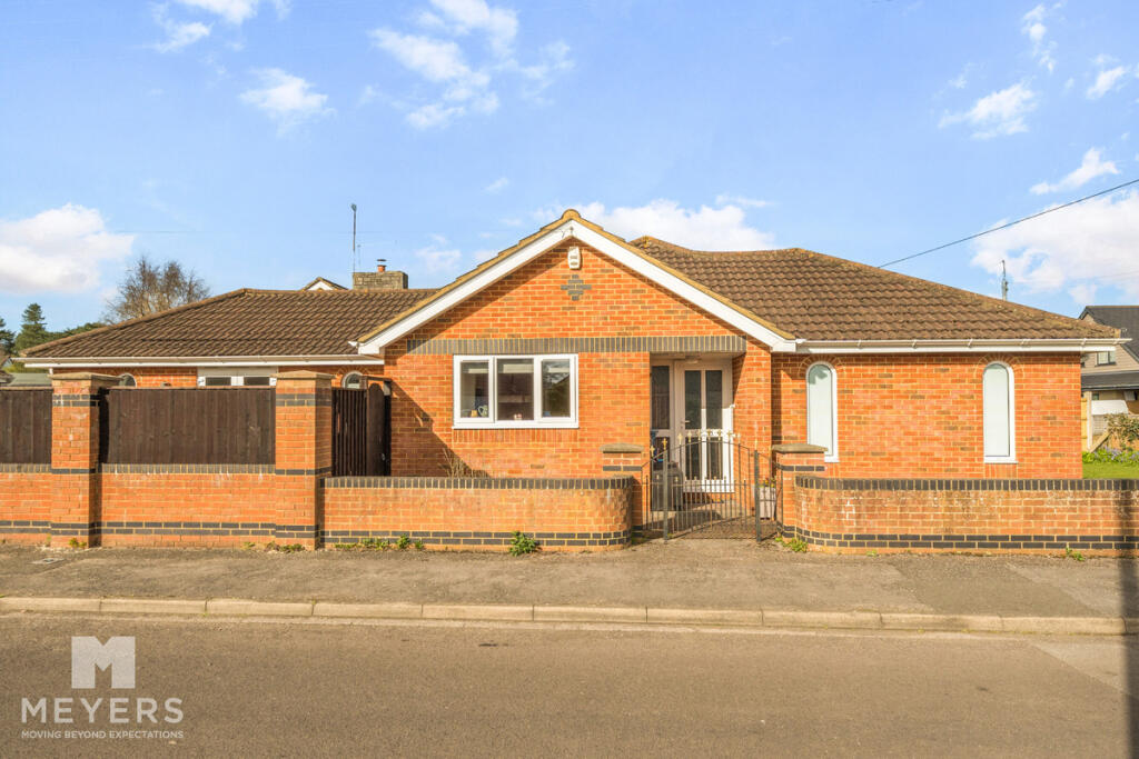 Main image of property: Oakhurst Lane, Ferndown, BH22 0