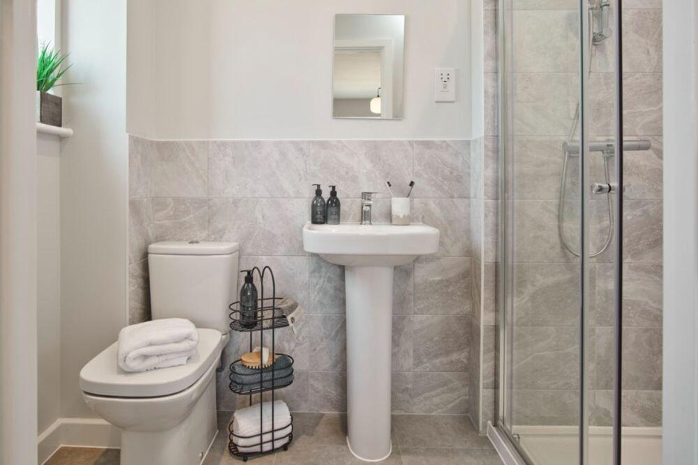 Upton Drive, Burton-on-Trent image 4