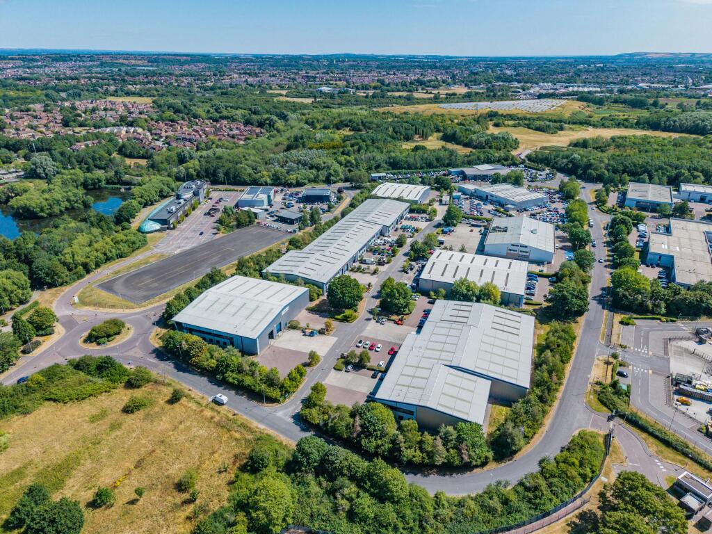 Unit-1-Westerngate-Ind.-Est.,-Swindon-93.jpg