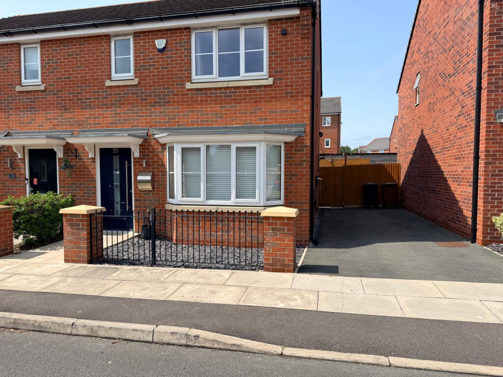 House in Sefton, Ford - View 2