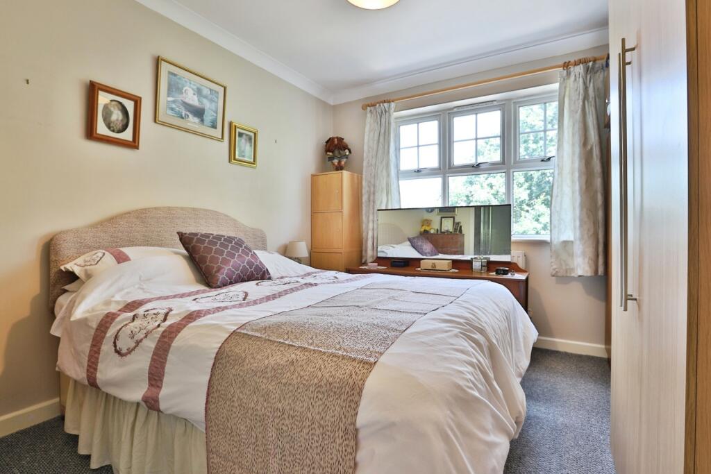 Poole Road, POOLE, Dorset, BH16 photo 5