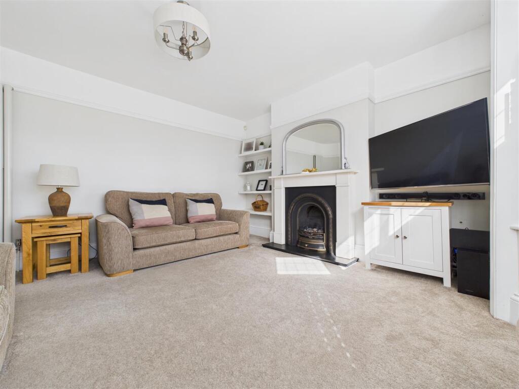 House in Stratford-on-Avon, Stratford-upon-Avon - View 3
