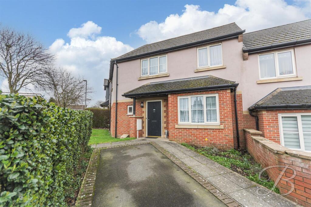 Main image of property: Ruddington Place, Mansfield