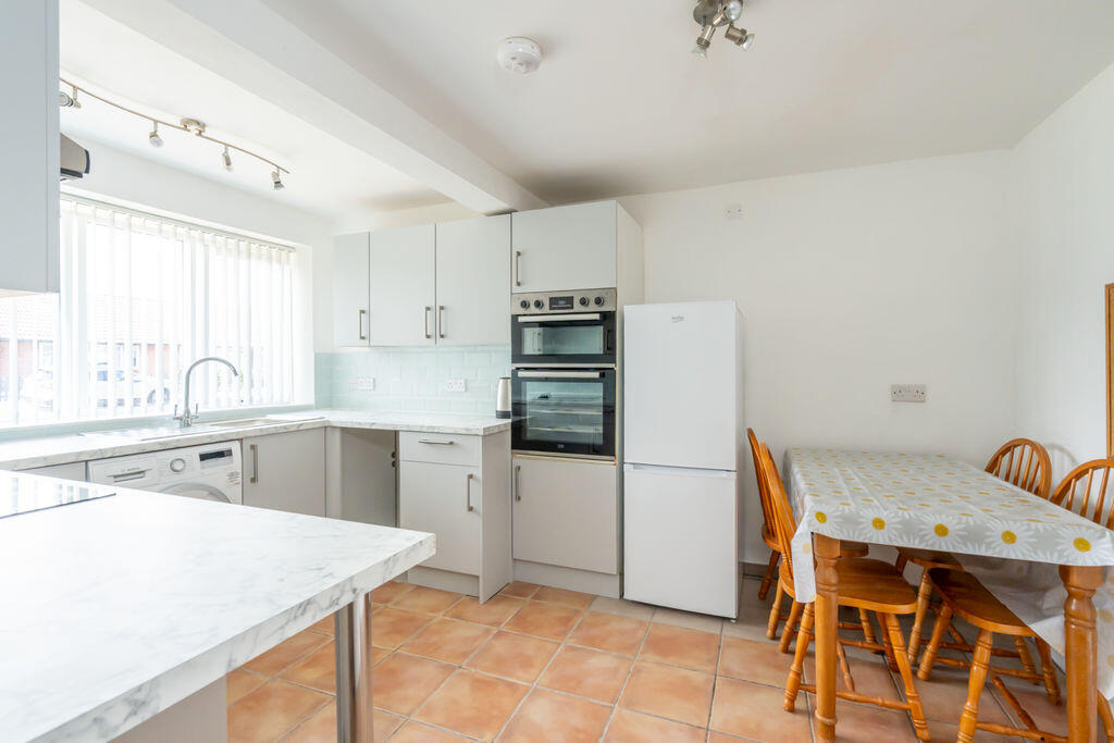 House in Portsmouth - View 4