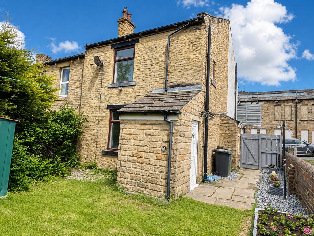 Main image of property: South Parade, Cleckheaton, West Yorkshire, BD19