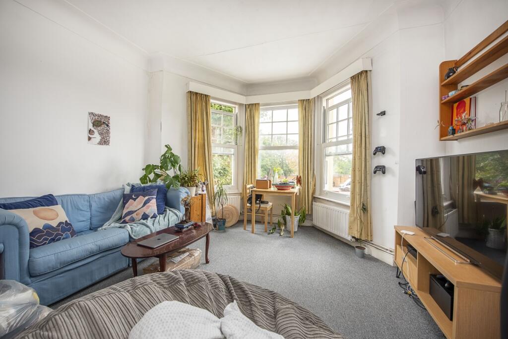 Main image of property: Bedford Hill Balham SW12