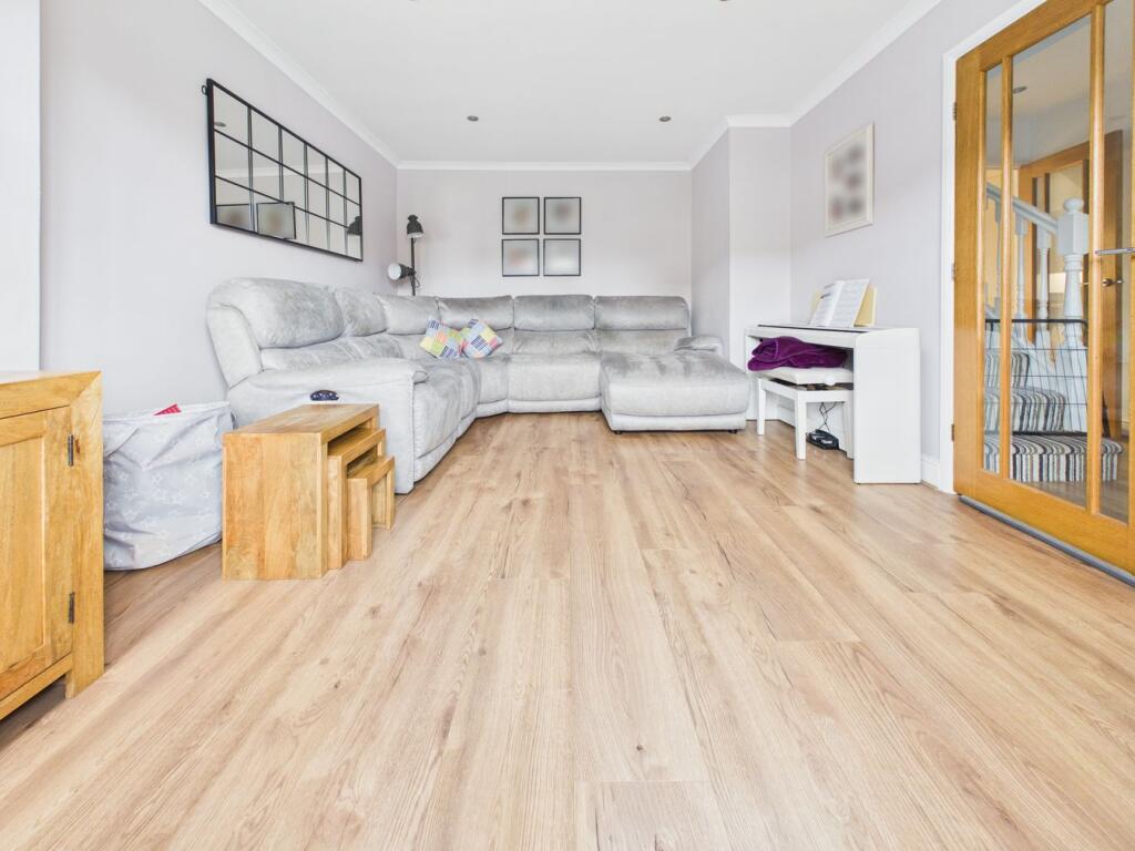 House in North Hertfordshire, Hertfordshire - View 2