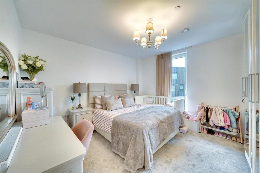 Apartment in London - View 4