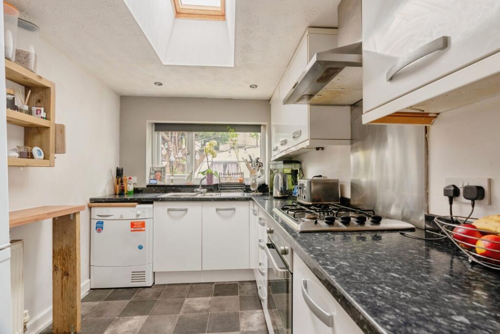 House in Burnley, Rose Grove - View 4