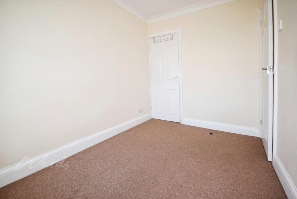 House in Dartford - More