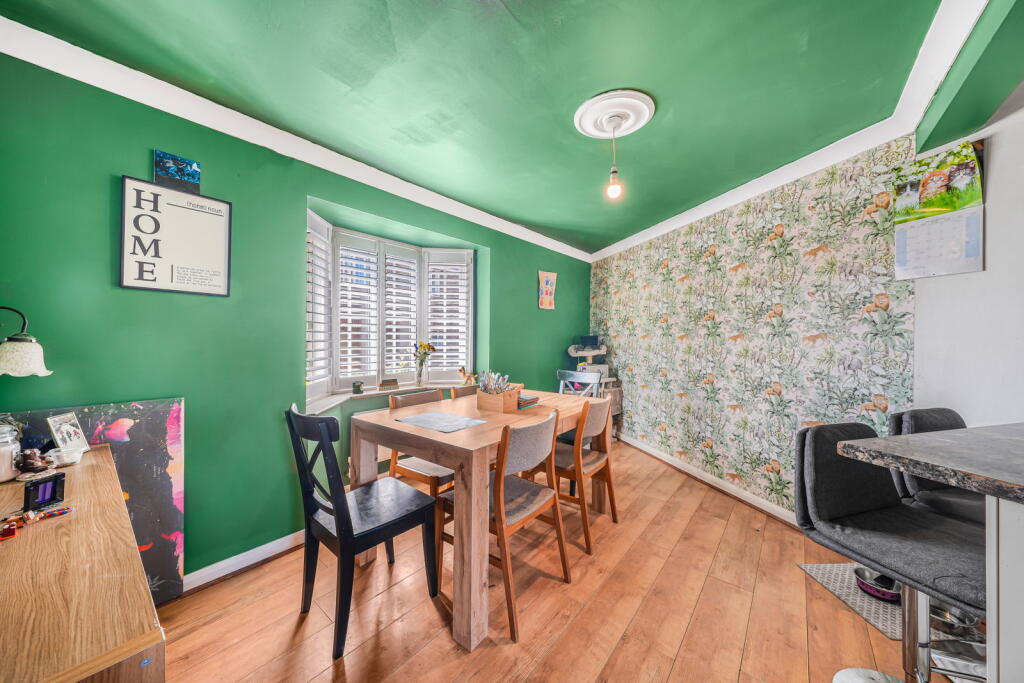 Silvester Way, Springfield, Chelmsford, CM2 6YZ - View 3