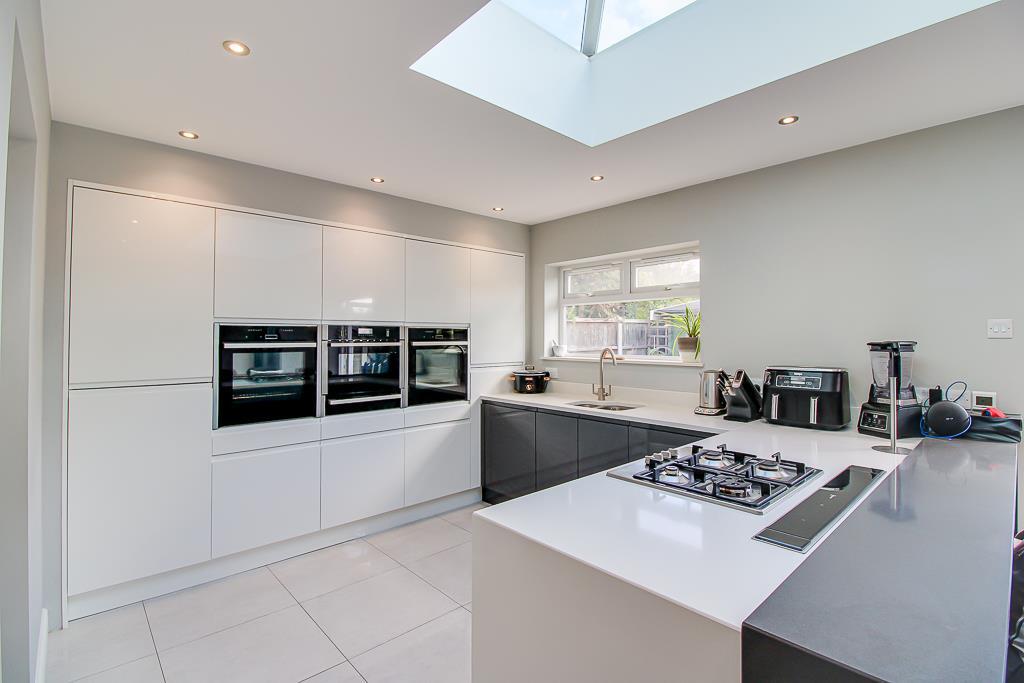 House in Southend-on-Sea - View 4