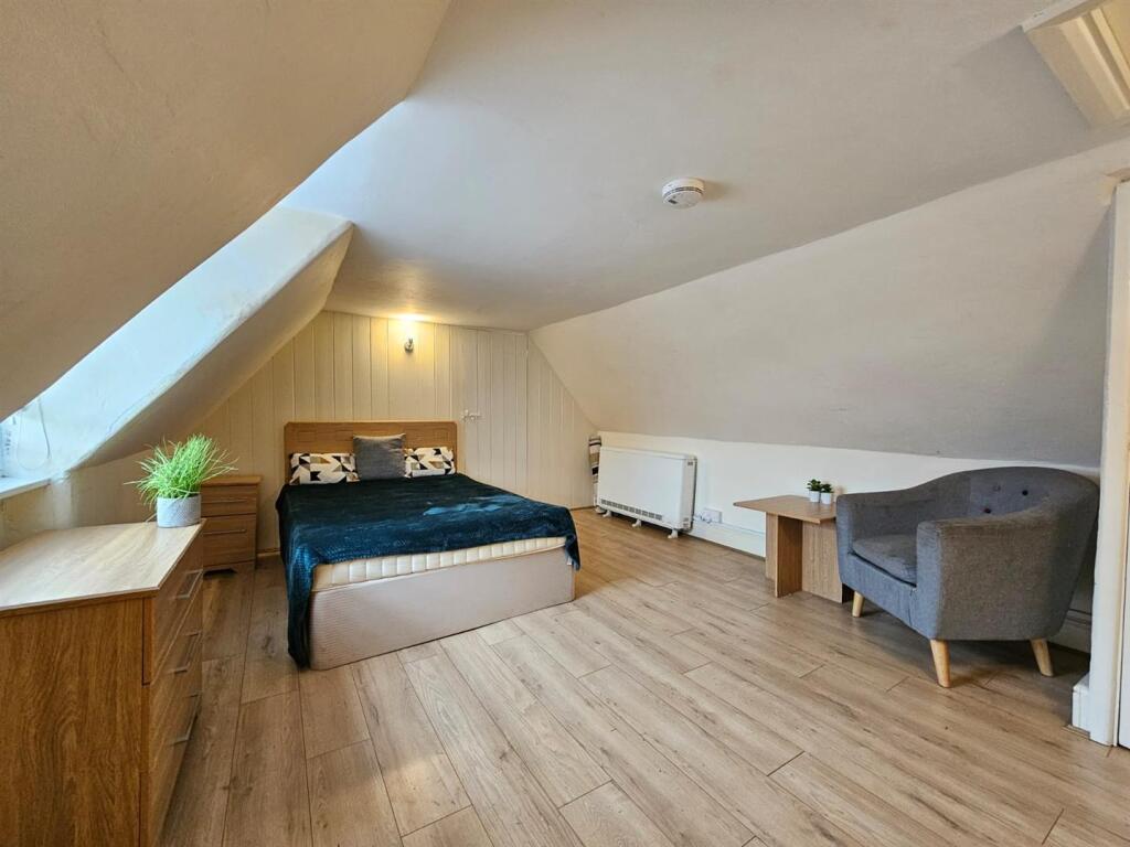 Main image of property: Flat 3, 37c High Street, Mildenhall, Bury St. Edmunds