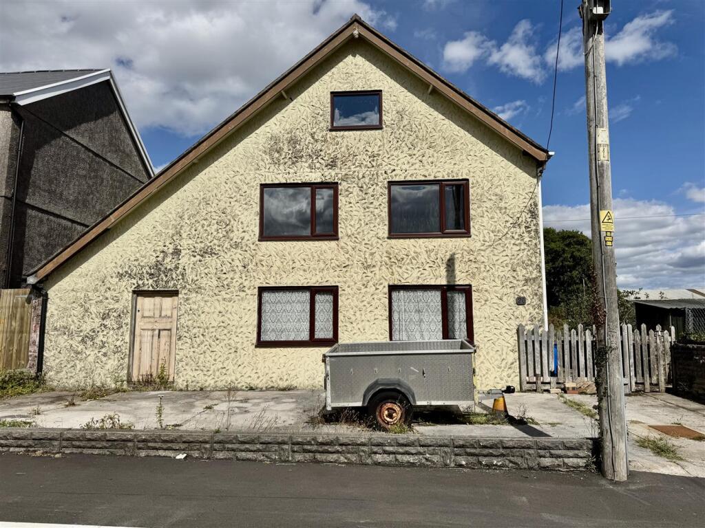 Main image of property: Carmarthen Road, Cross Hands, Llanelli