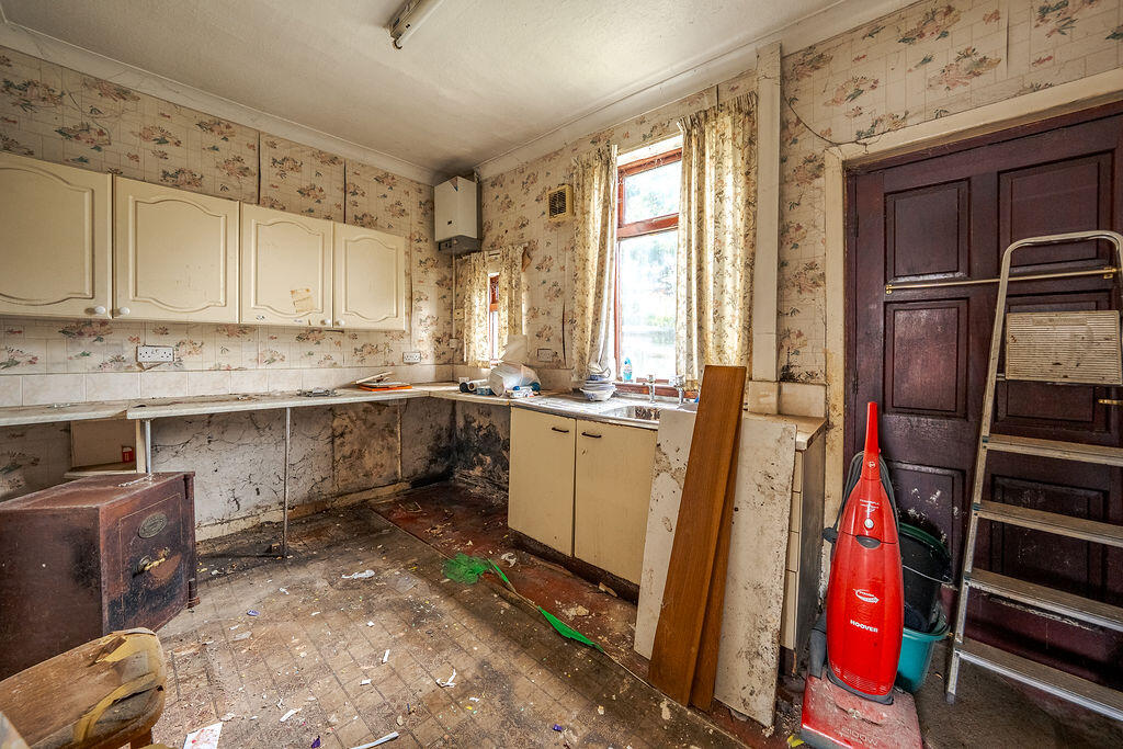 House in Wigan - View 4