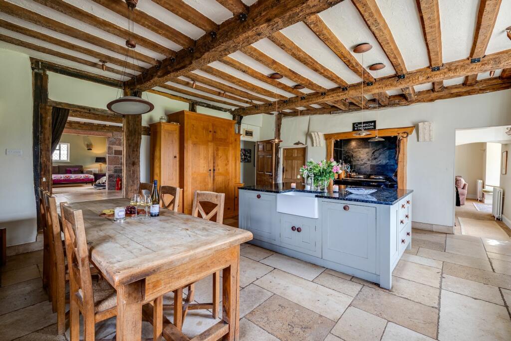 Old Hall Lane, Puddington, CH64 photo 3
