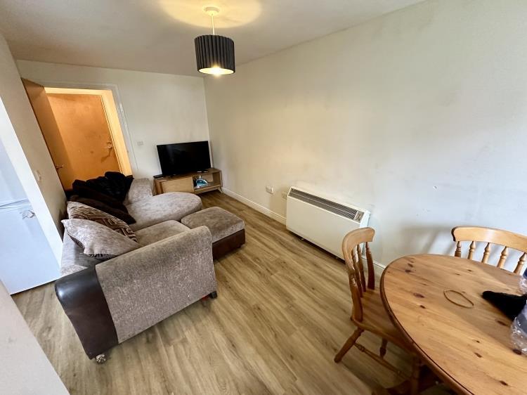 Apartment in Ipswich, Suffolk - View 5