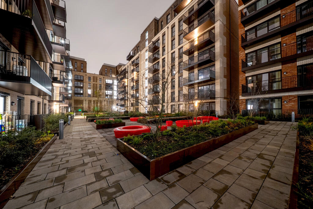 Apartment in London - View 2