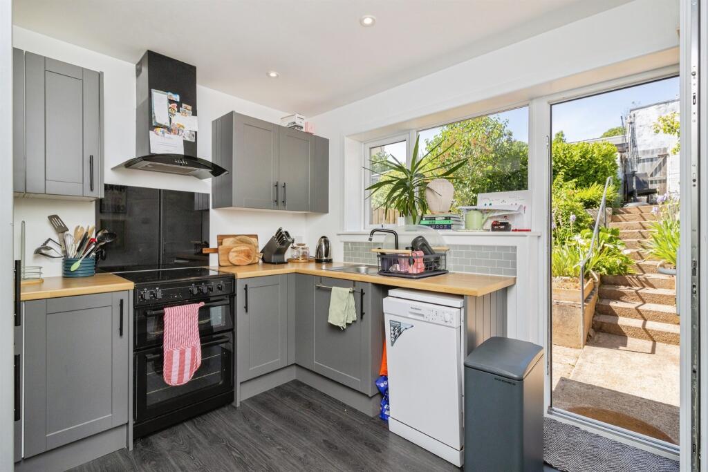 Velland Avenue, Torquay – pohled 3