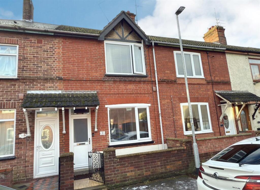 Main image of property: Maidstone Road, Lowestoft, Suffolk, NR32
