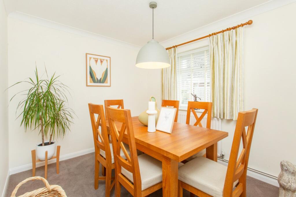 House in Whitstable, Mariner's View - More