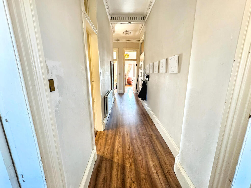 Apartment in Glasgow, Hangingshaw, Mount Florida - View 3