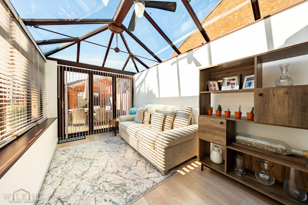 House in Tamworth, Staffordshire - View 5
