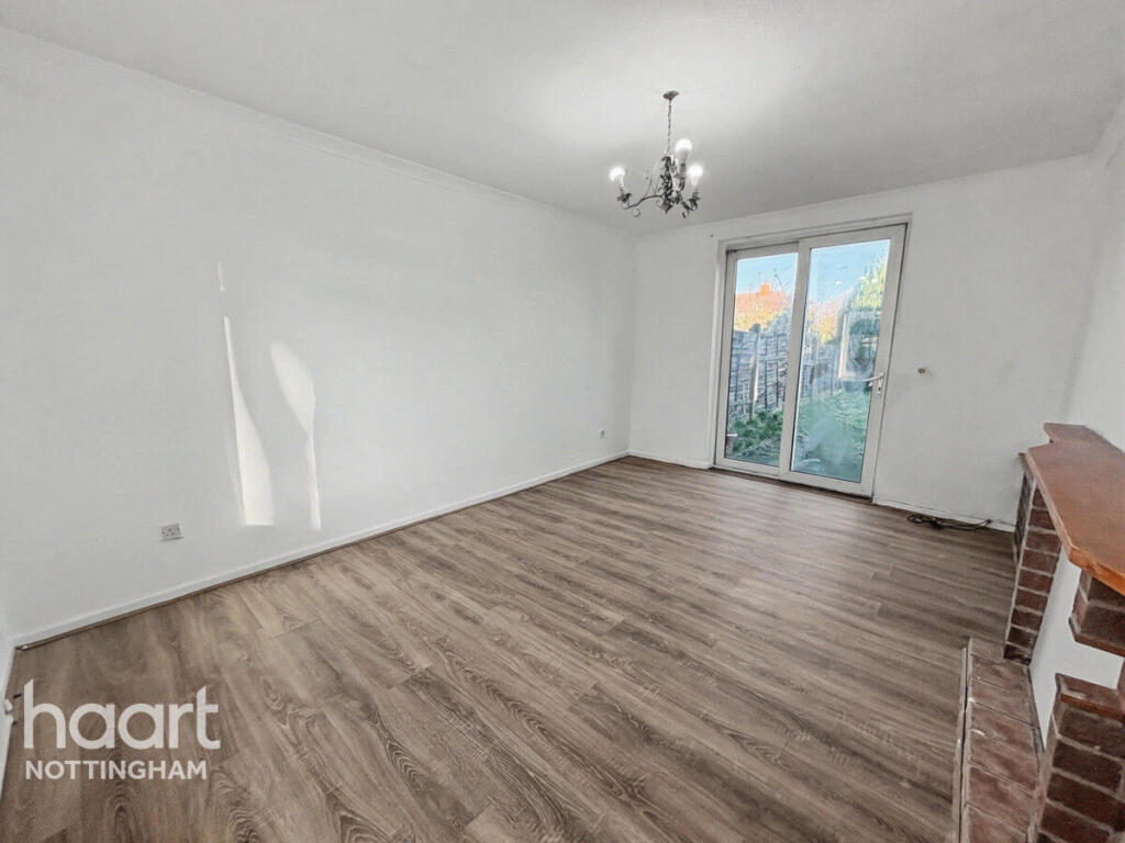 House in Nottingham, Beeston - View 2