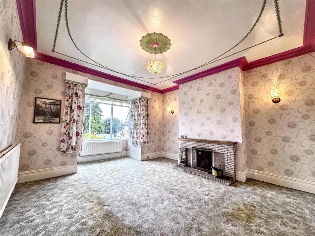 House in Bradford - View 2