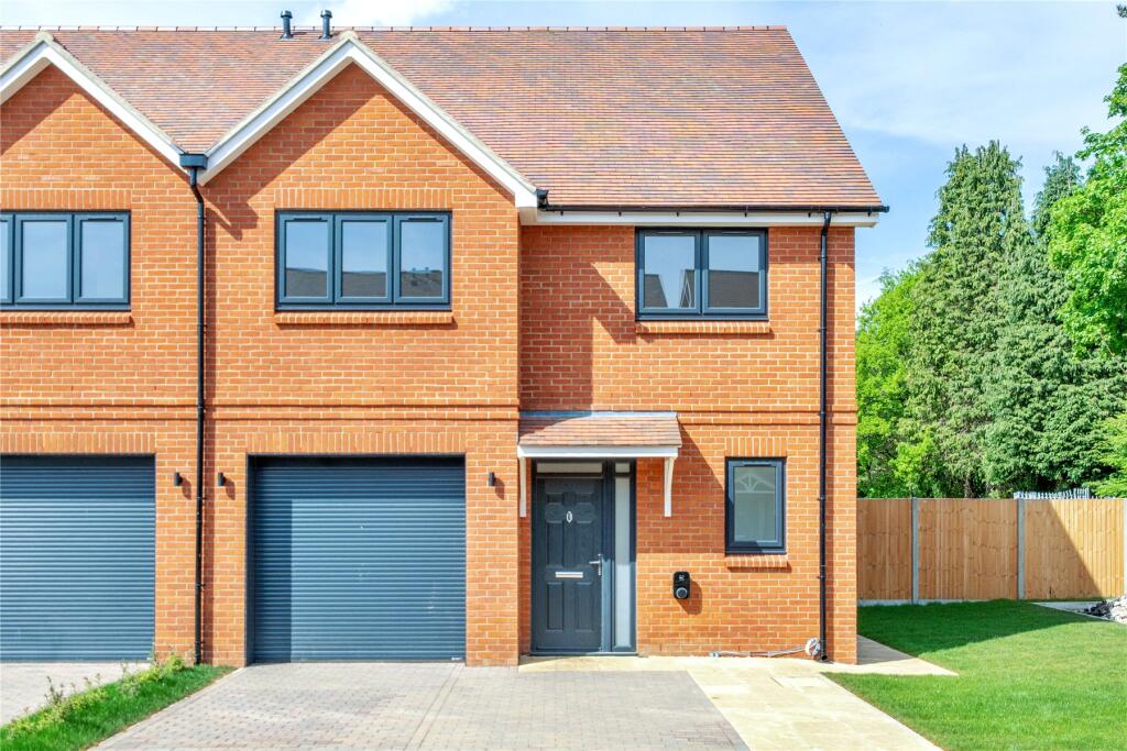 Main image of property: London Road, Hindhead, GU26