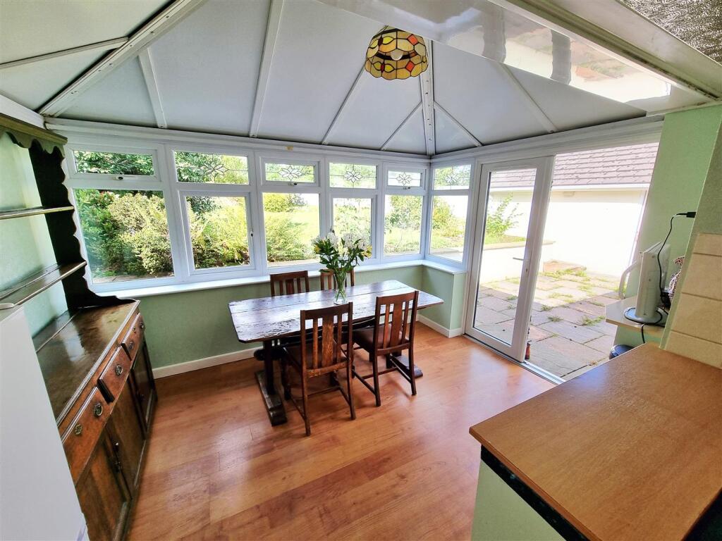 Hannaford Road, Lifton photo 4