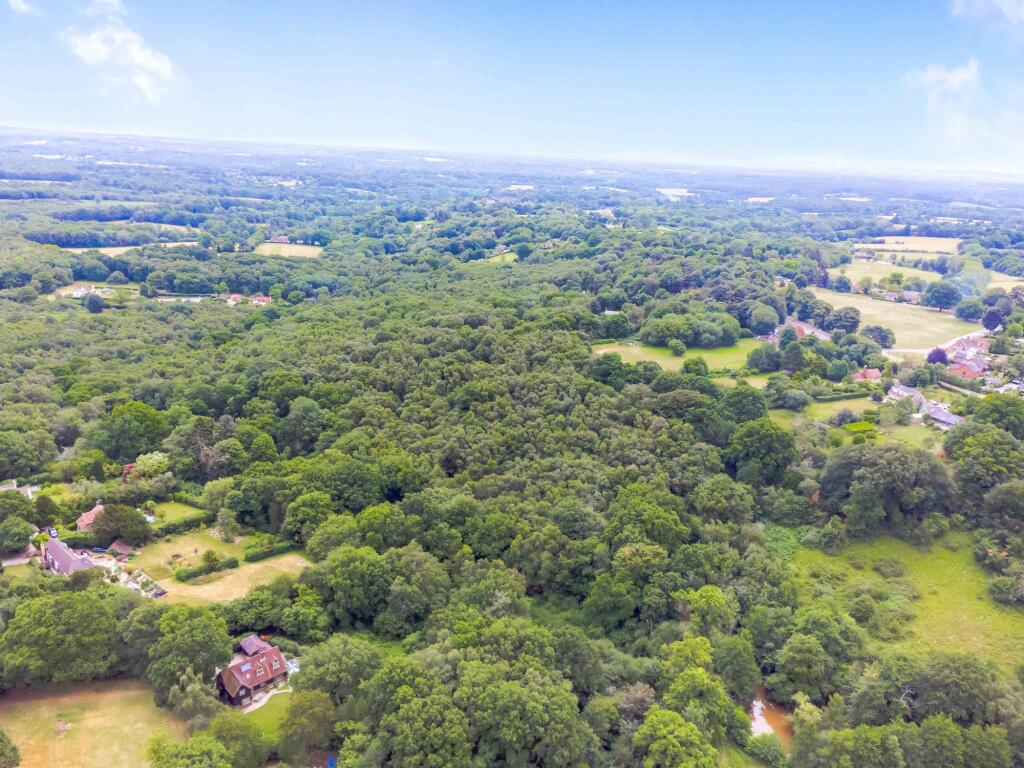 Nursery Lane, Nutley, TN22 photo 2