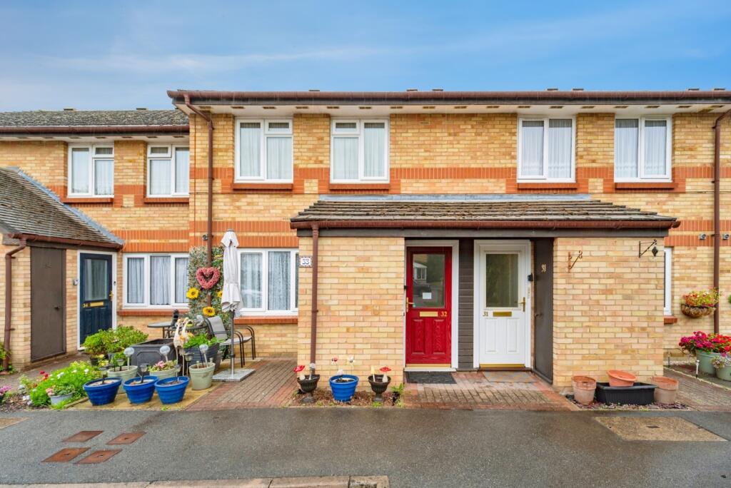 1-bed flat on Magnolia Court, Uxbridge, £130,000
