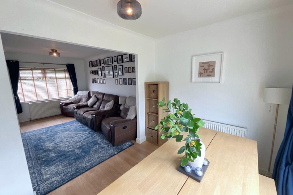House in Sheffield, Tithe Barn Estate, Woodhouse - View 4