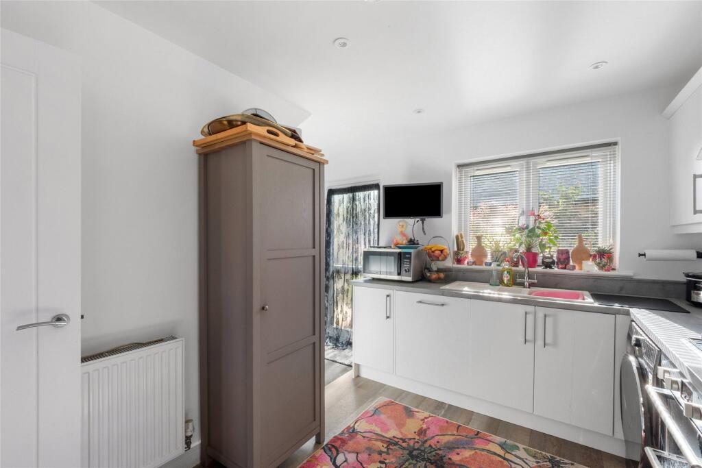 House in Weymouth, Lanehouse - More