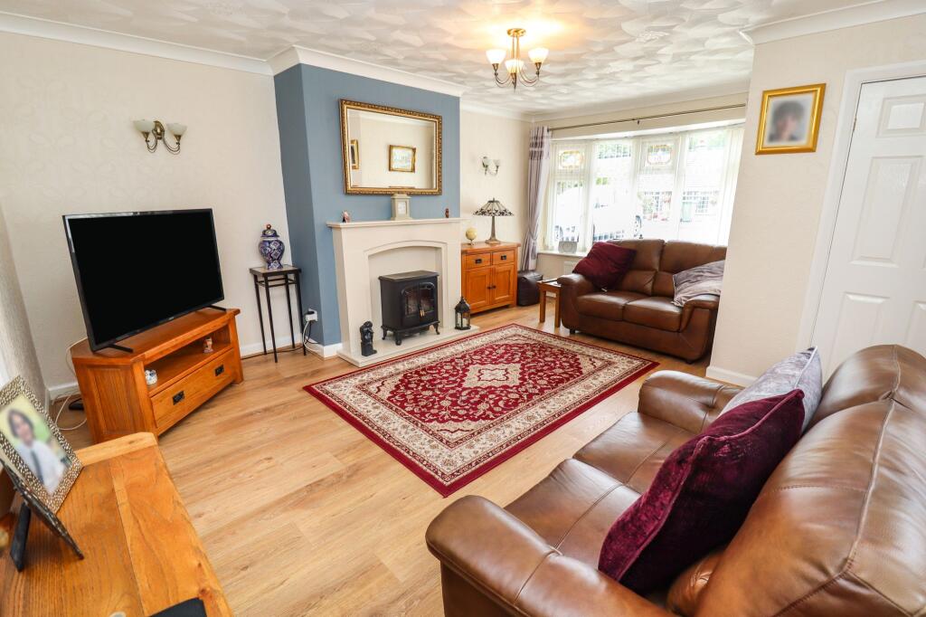 Radlett Close, Warrington photo 2