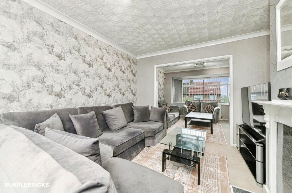 House in Wakefield - View 3