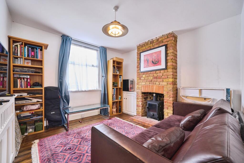 House in Spelthorne, Surrey - View 2