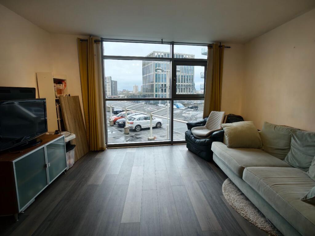 Apartment in Cardiff, Castle - View 2